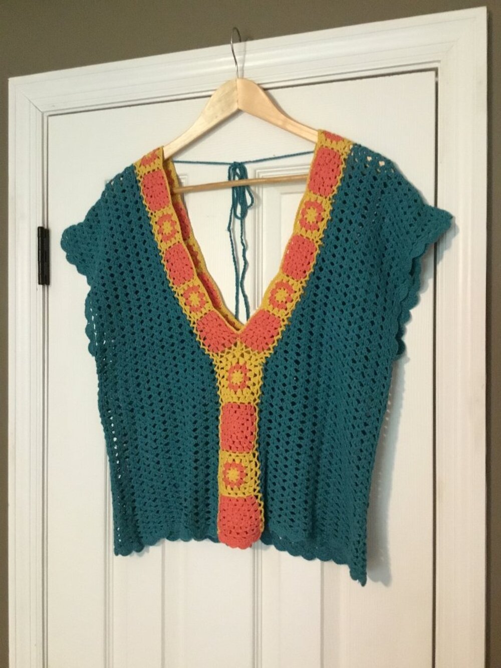 MAK - Boho Crochet Tie Back V Neck Top - Bohemian Festival Knitted - Size: M
